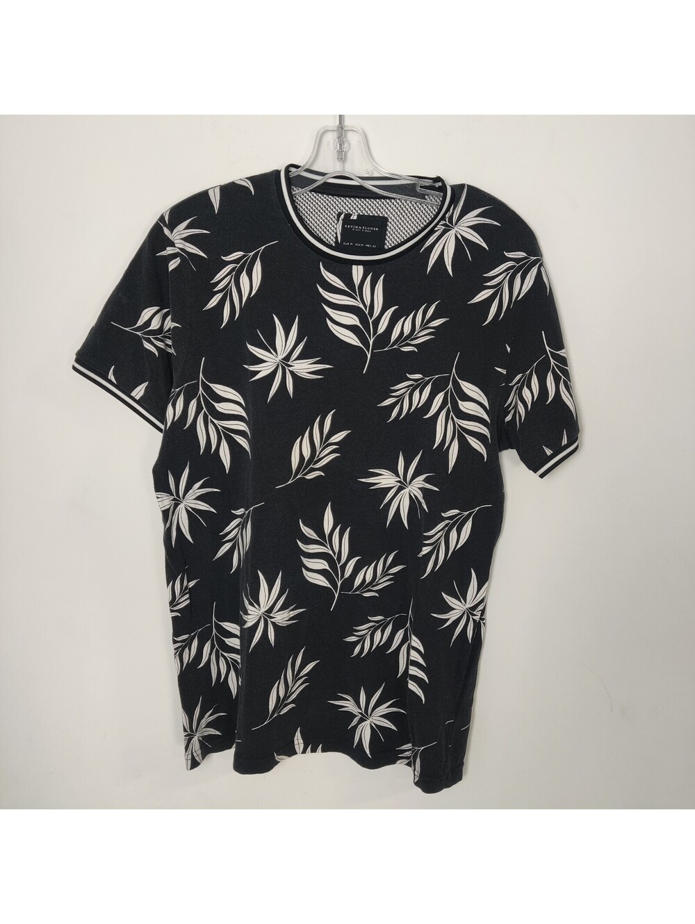 Denim & Flower Ricky Singh Palm Leaf T-Shirt Black White Tipped Crewneck Size M